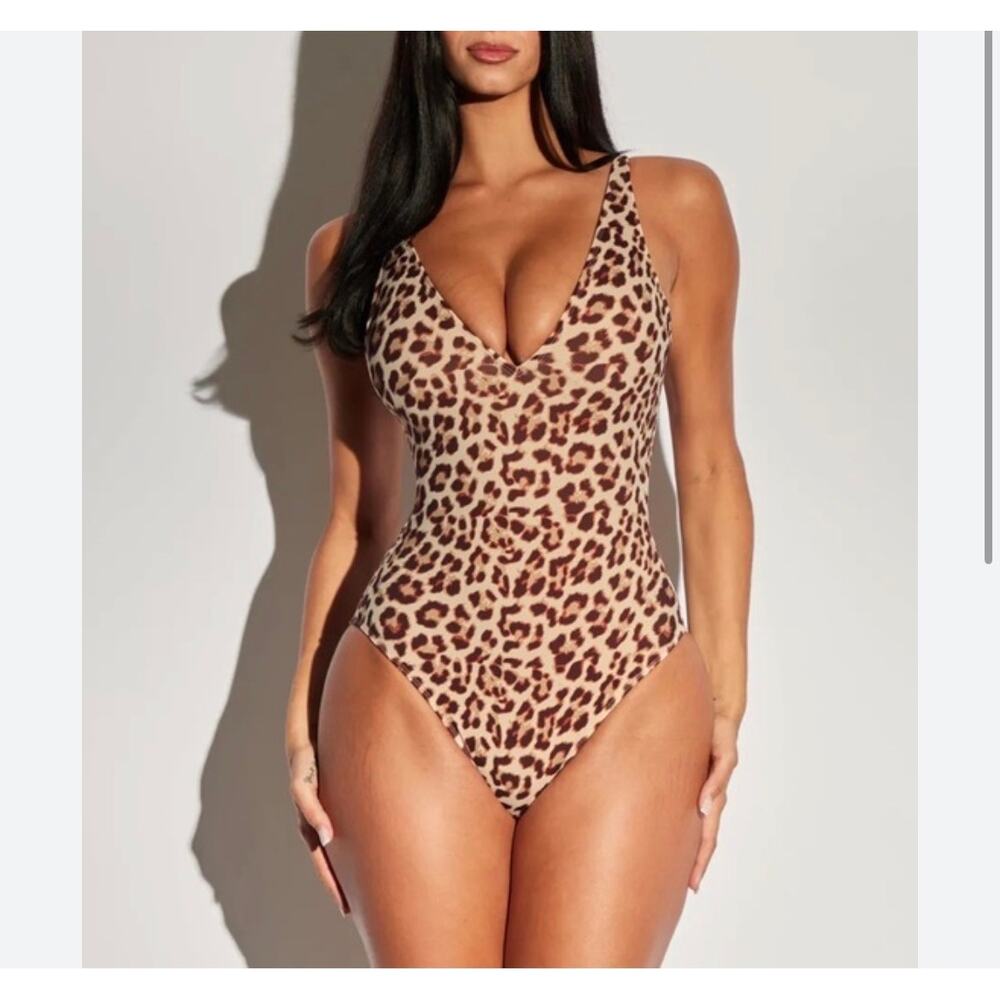 TA3 Plungey Leopard One-piece Swimsuit NWT XS SHORT